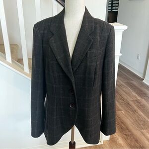 Cabi plaid wool blend blazer , hi-low, chunky buttons good condition 16
